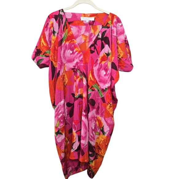 Trina Turk Sleepwear - Picture 1 of 3